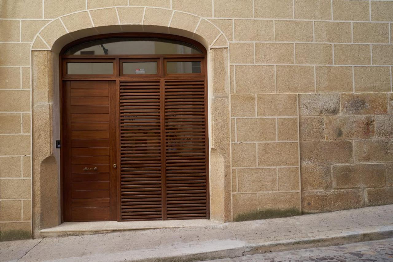 Apartamento Turistico Centro Monumental -- Caceres Exterior photo